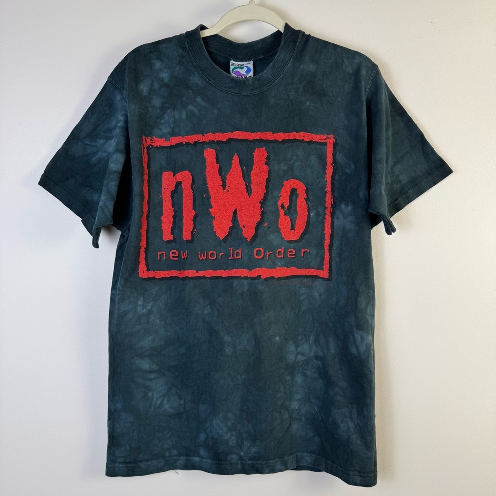 Vintage Liquid Blue NWO Red Logo Tie Dye T-Shirt Medium 90s WCW WWF Wrestling